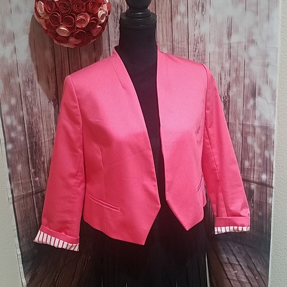 Ann Taylor Jackets & Blazers - Ann Taylor 8P coral cropped blazer